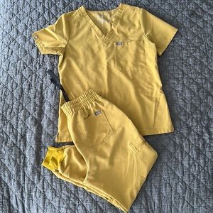 Figs Limited Edition Light Gold scrubs